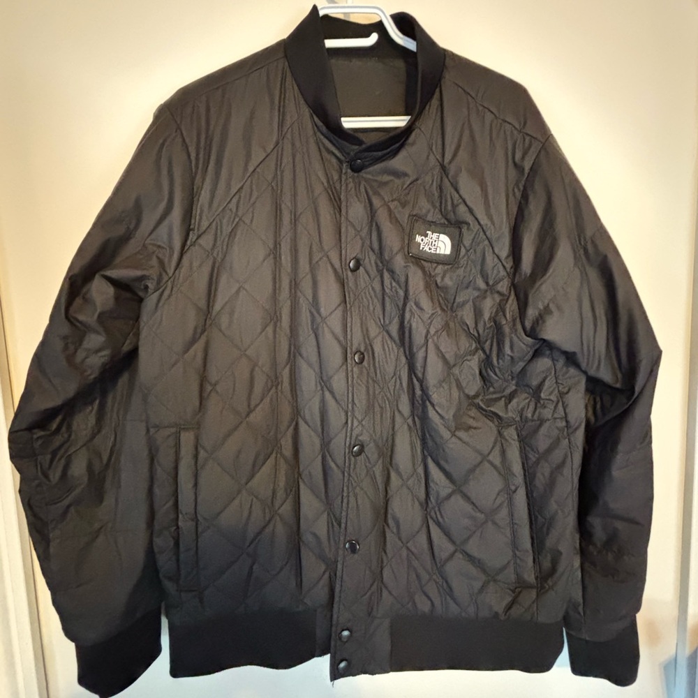 Men’s North Face quilted reversible bomber jacket size medium